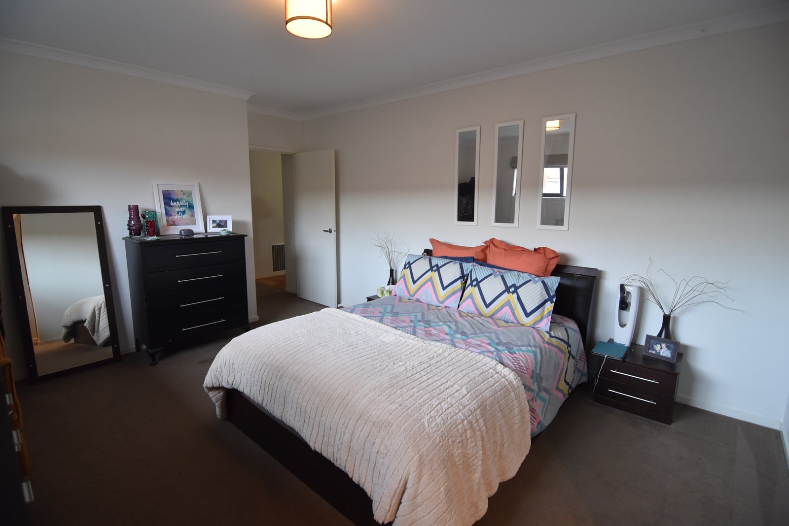 Gallery: 39 Hoddle Drive