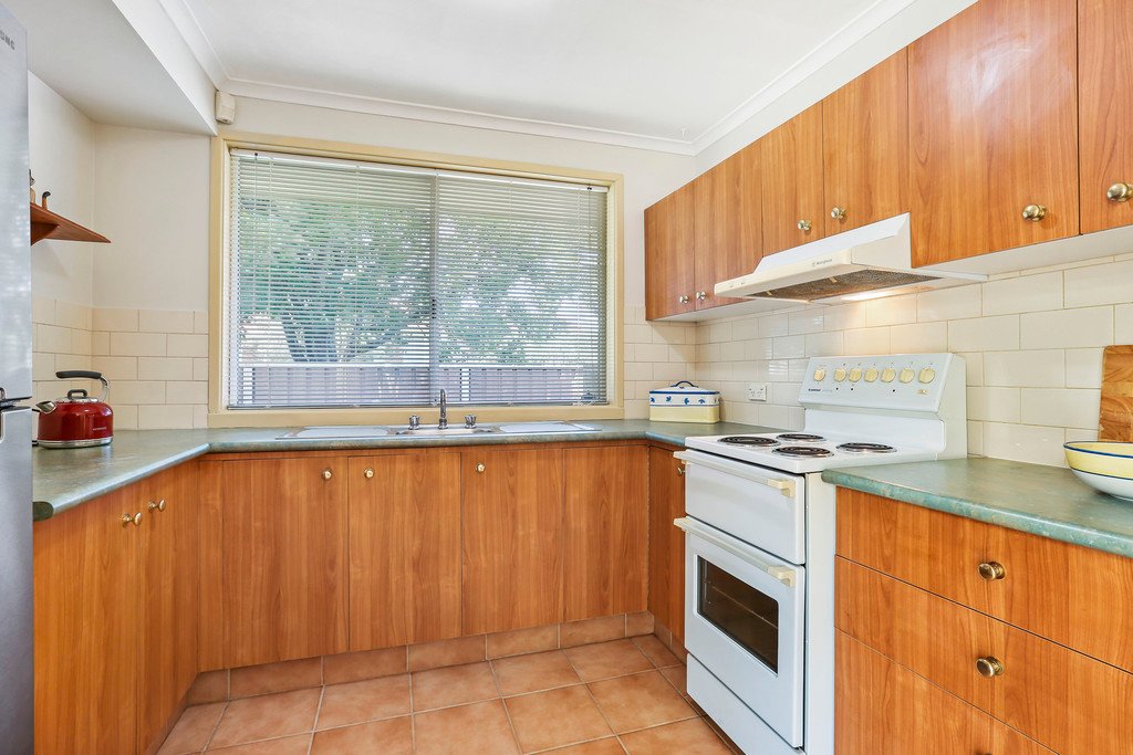 39 Huxley Drive HORSLEY 4