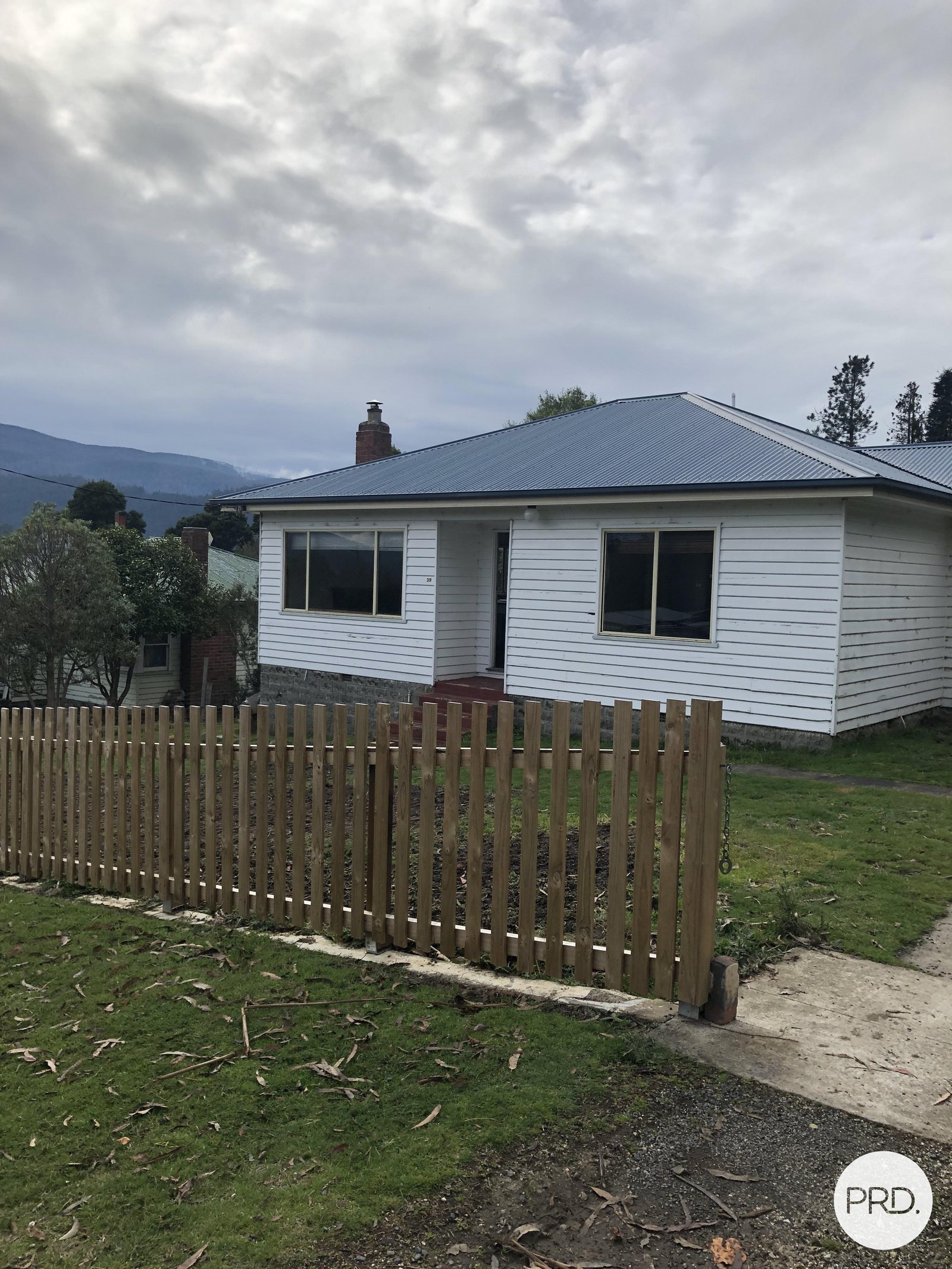39 Junee Road MAYDENA 1