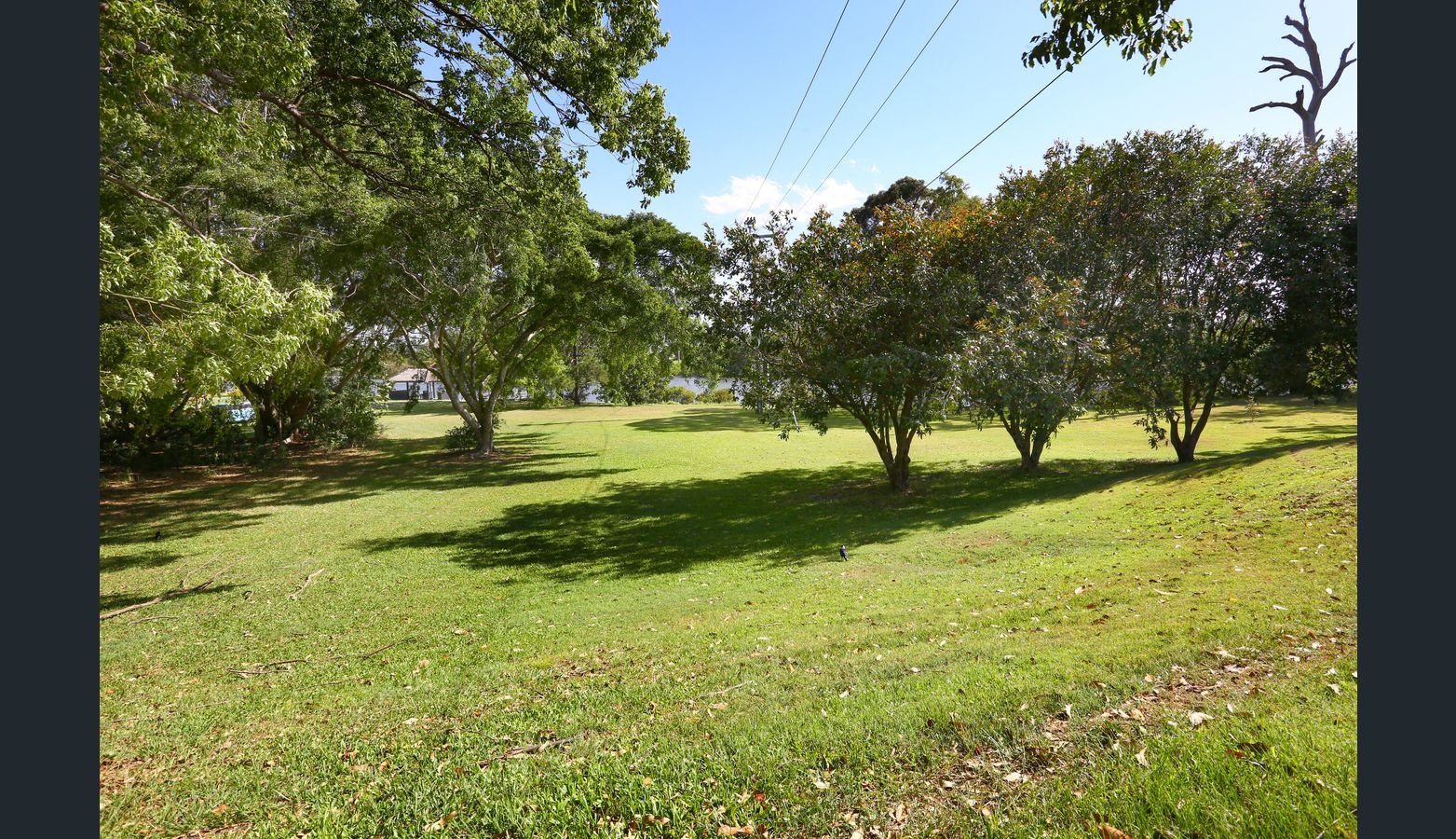 39 Kawana Crescent ASHMORE 15