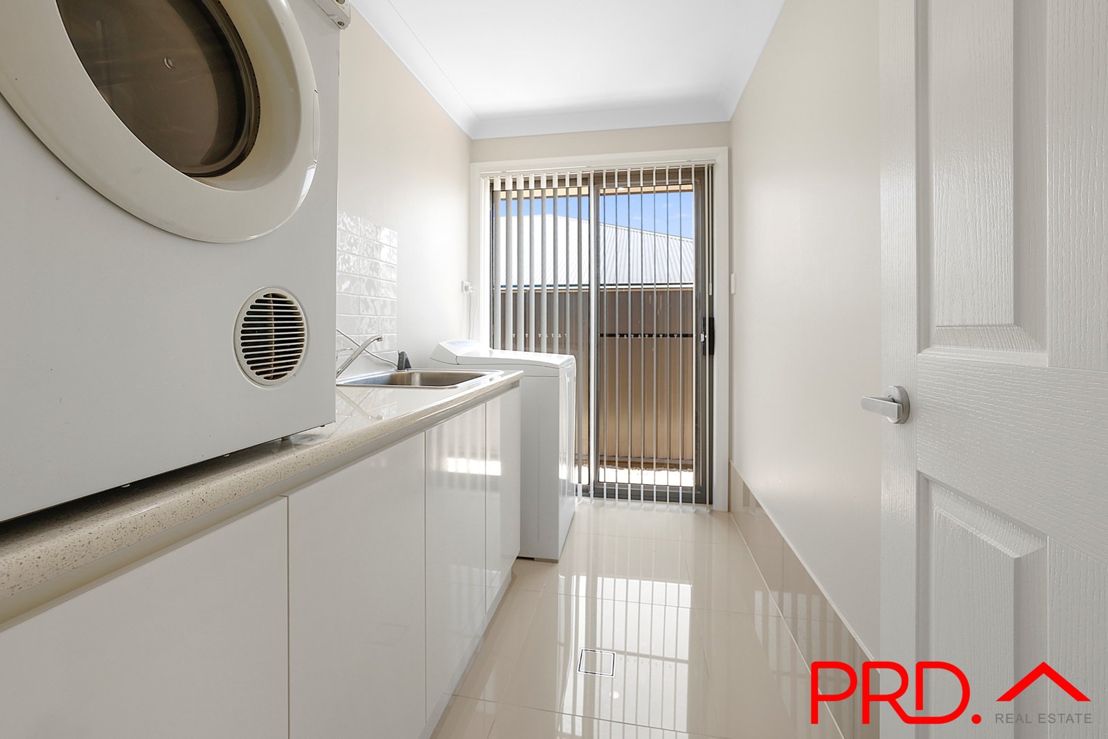 39 Kingham Street TAMWORTH 18