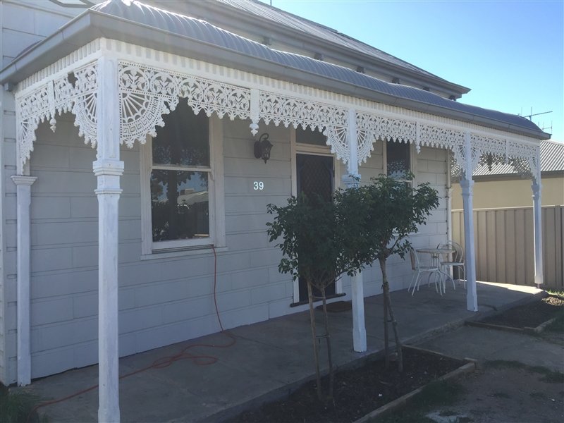 39 Kirkwood Road EAGLEHAWK 1