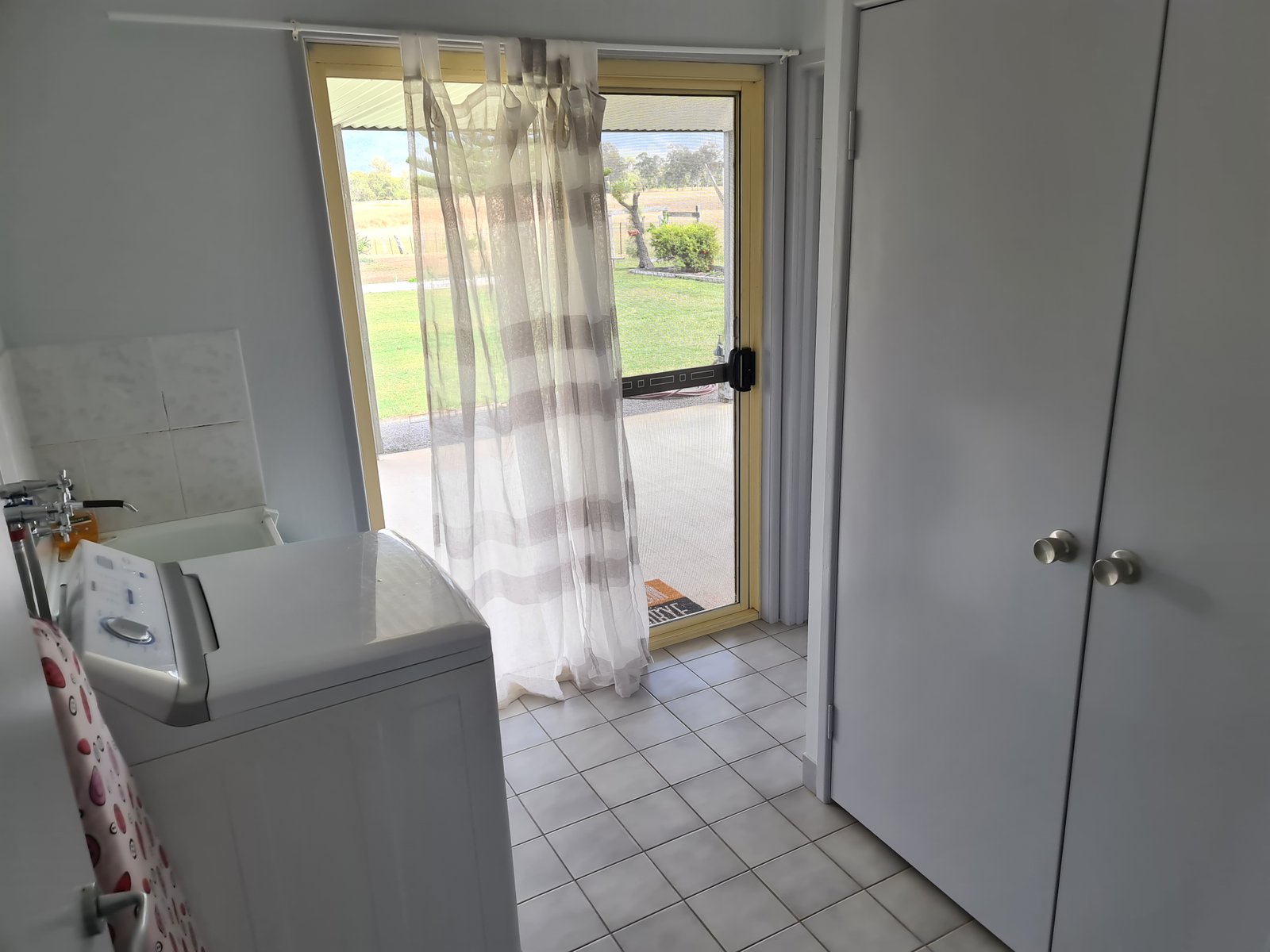 39 Koorawatha Drive BOROREN 8