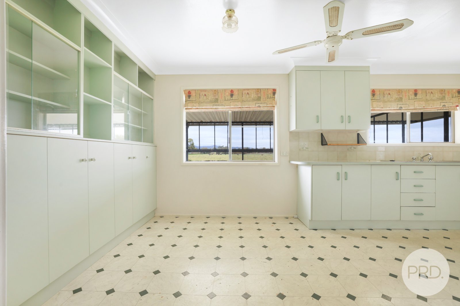 39 Kurrawan Street TAMWORTH 7
