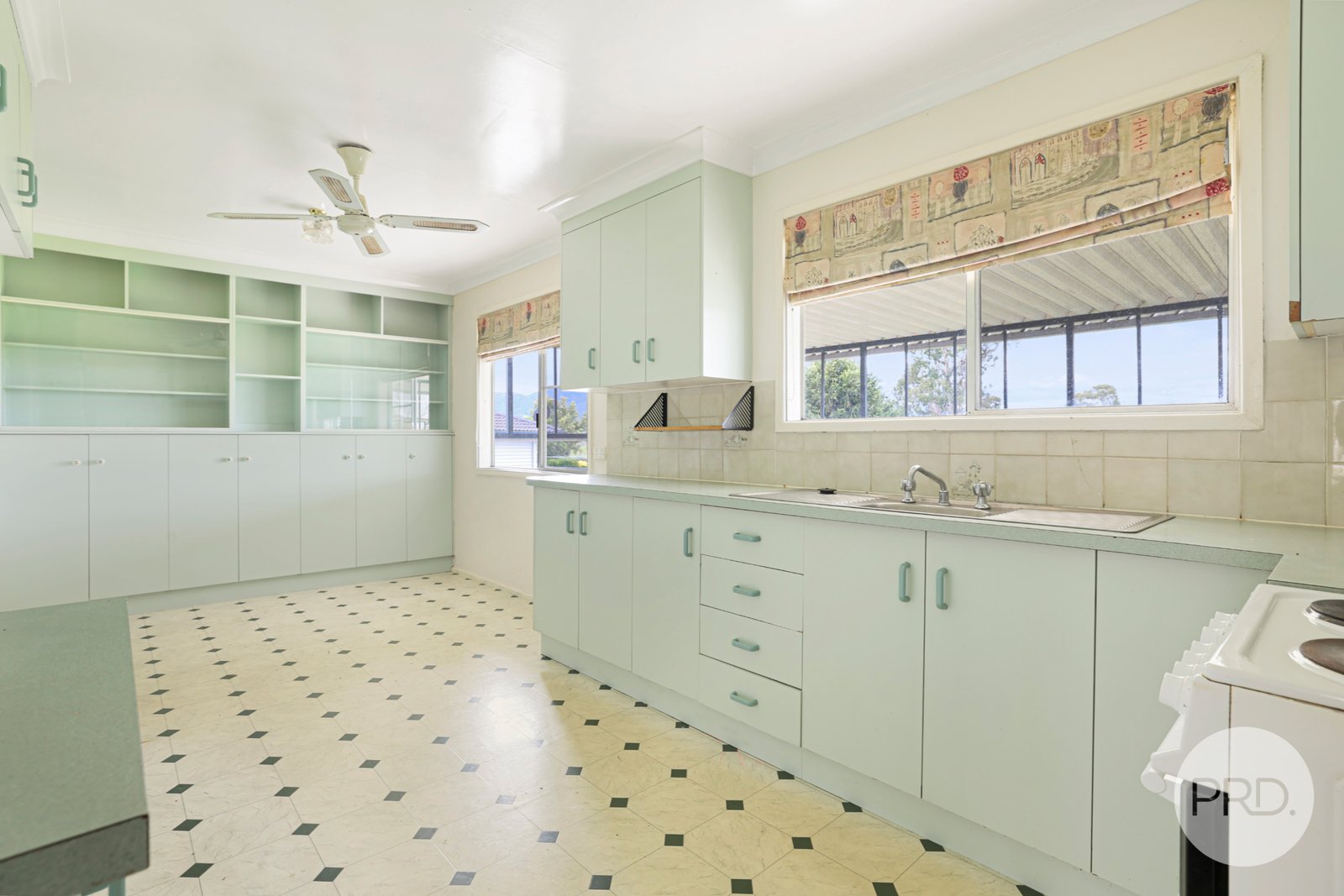 39 Kurrawan Street TAMWORTH 9