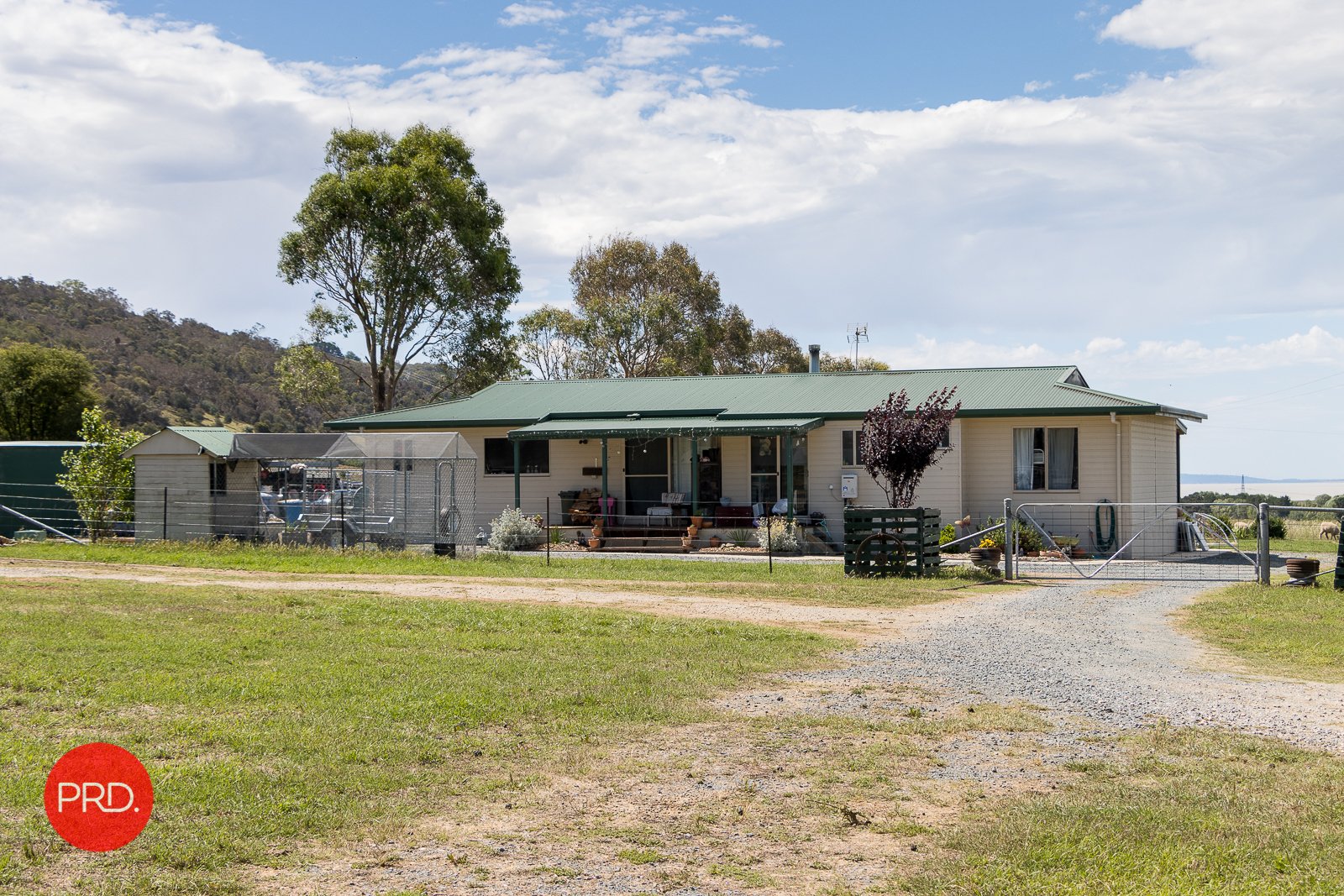 39 Lake Road BUNGENDORE 14