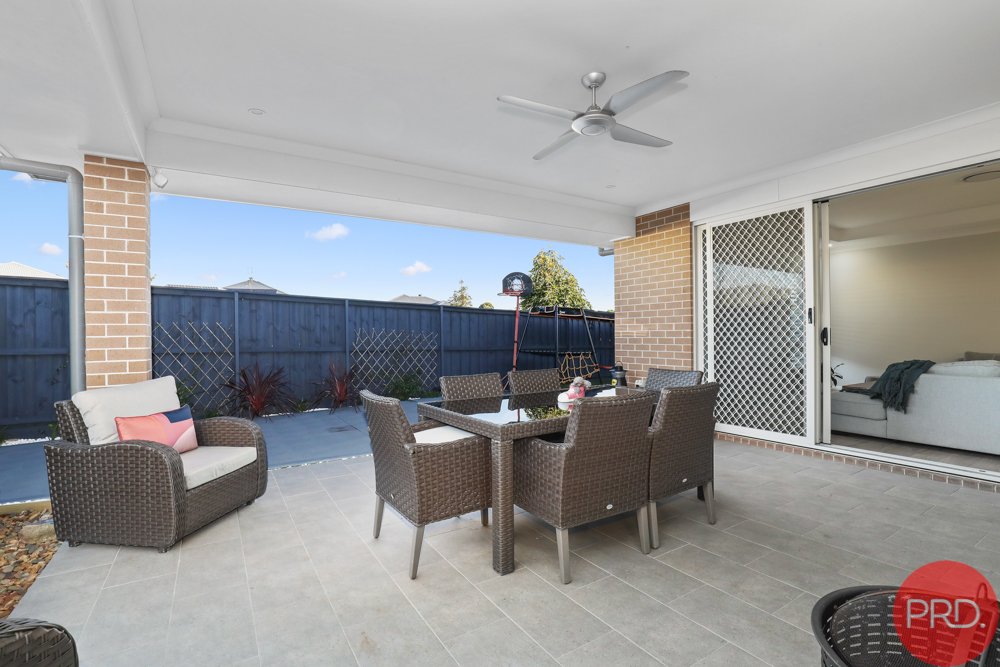 39 Lawrenson Parade THORNTON 20