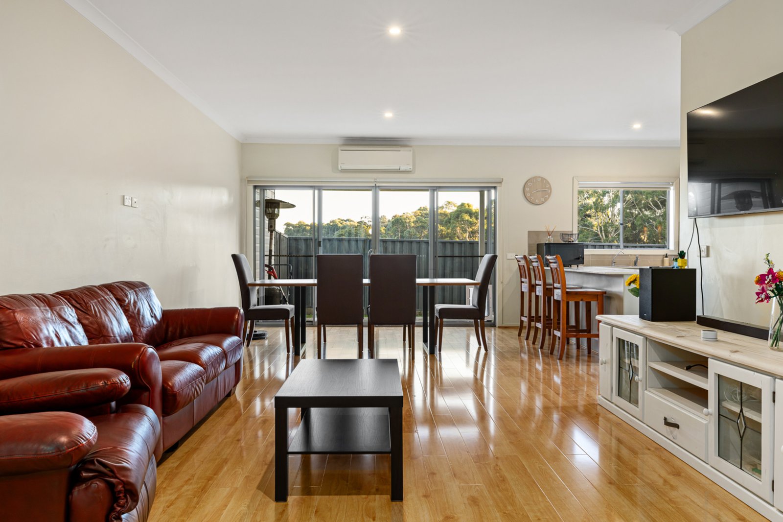 Gallery: 39 Lucia Crescent