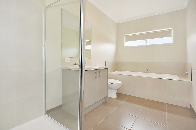 Gallery: 39 Lucia Crescent