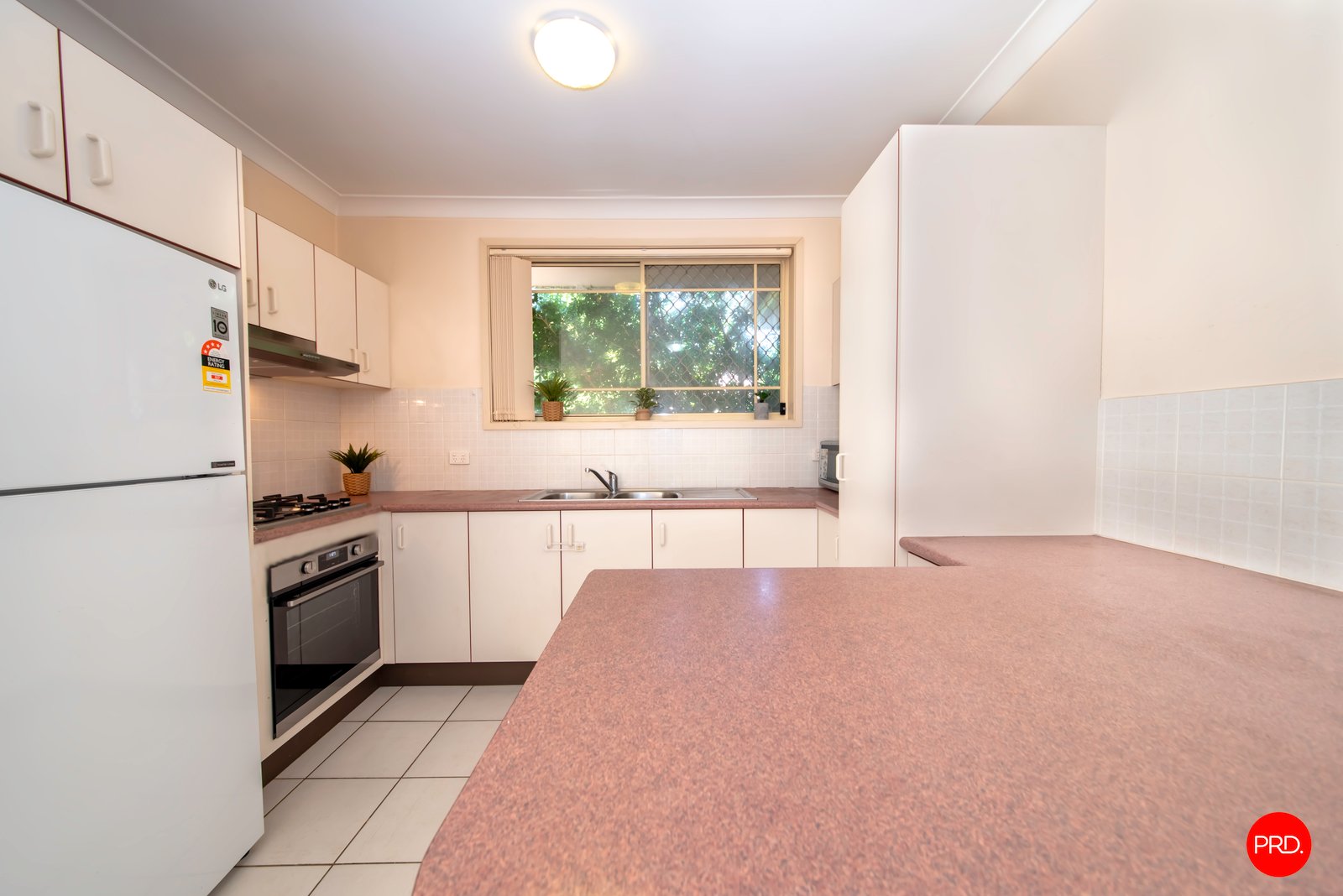3/9 Macquarie Road INGLEBURN 6