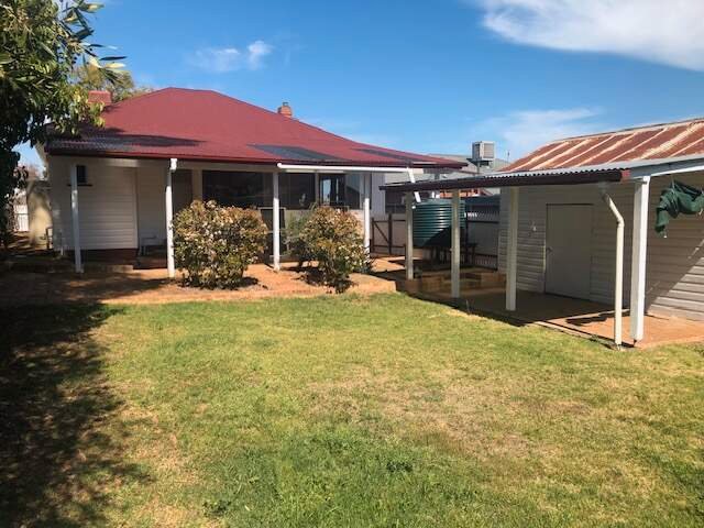 39 Mathews Street TAMWORTH 2