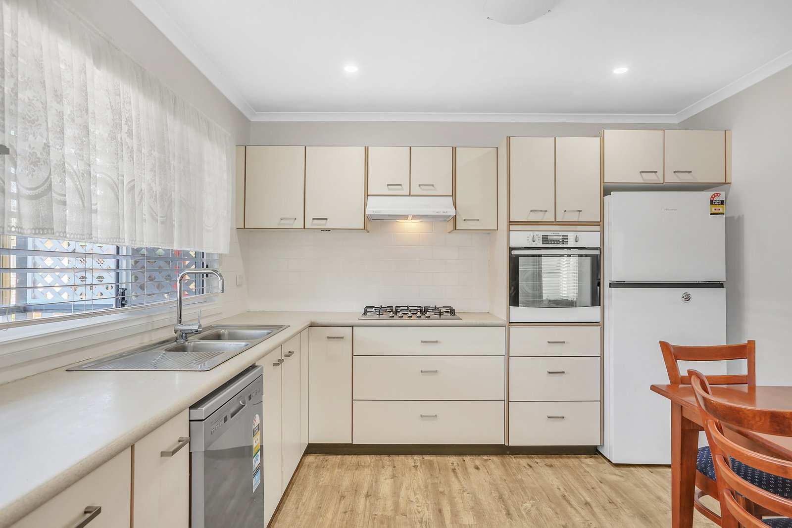 39 Melaleuca Crescent KANAHOOKA 2