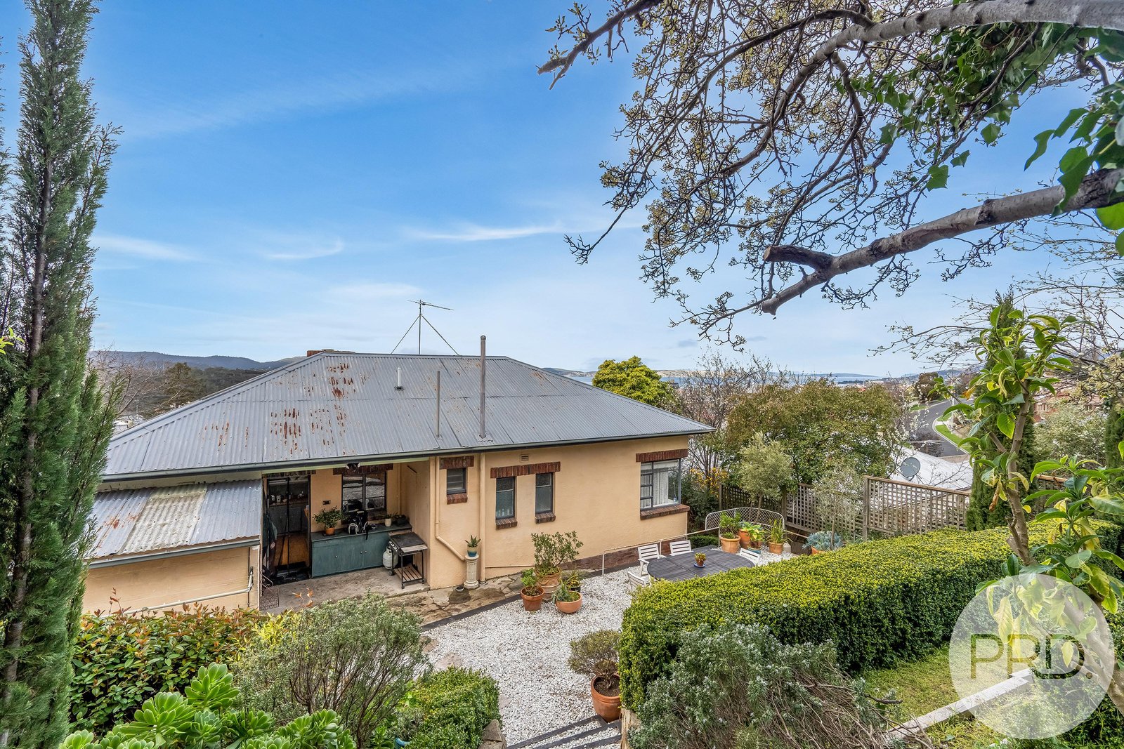 39 Mortimer Avenue MOUNT STUART 9