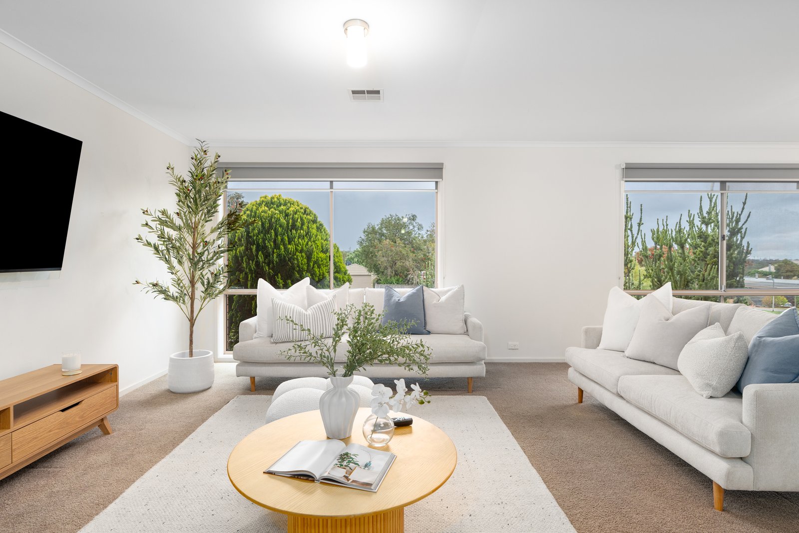 Gallery: 39 Moruya Drive