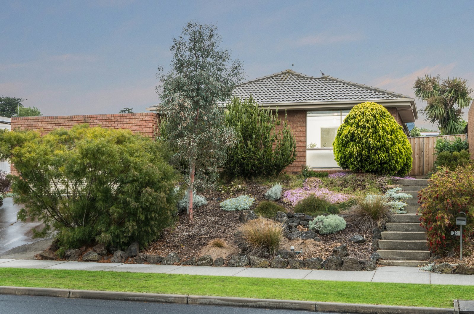 Gallery: 39 Moruya Drive
