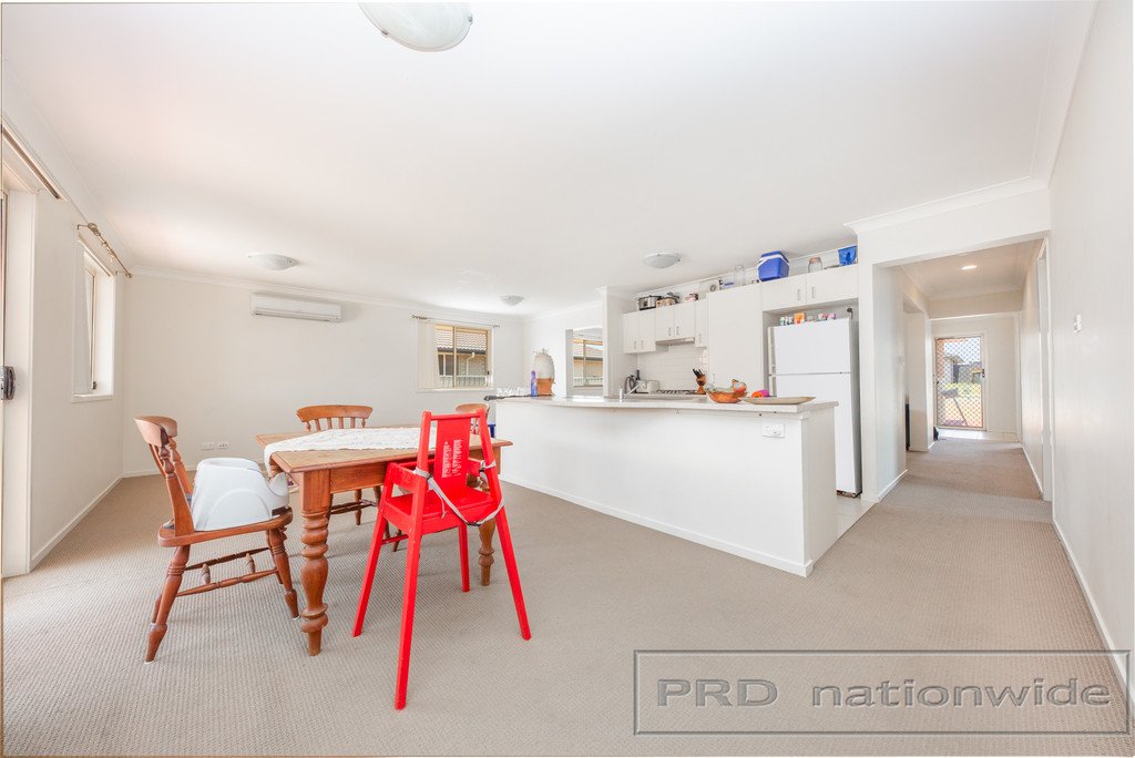 39 Niven Parade RUTHERFORD 3