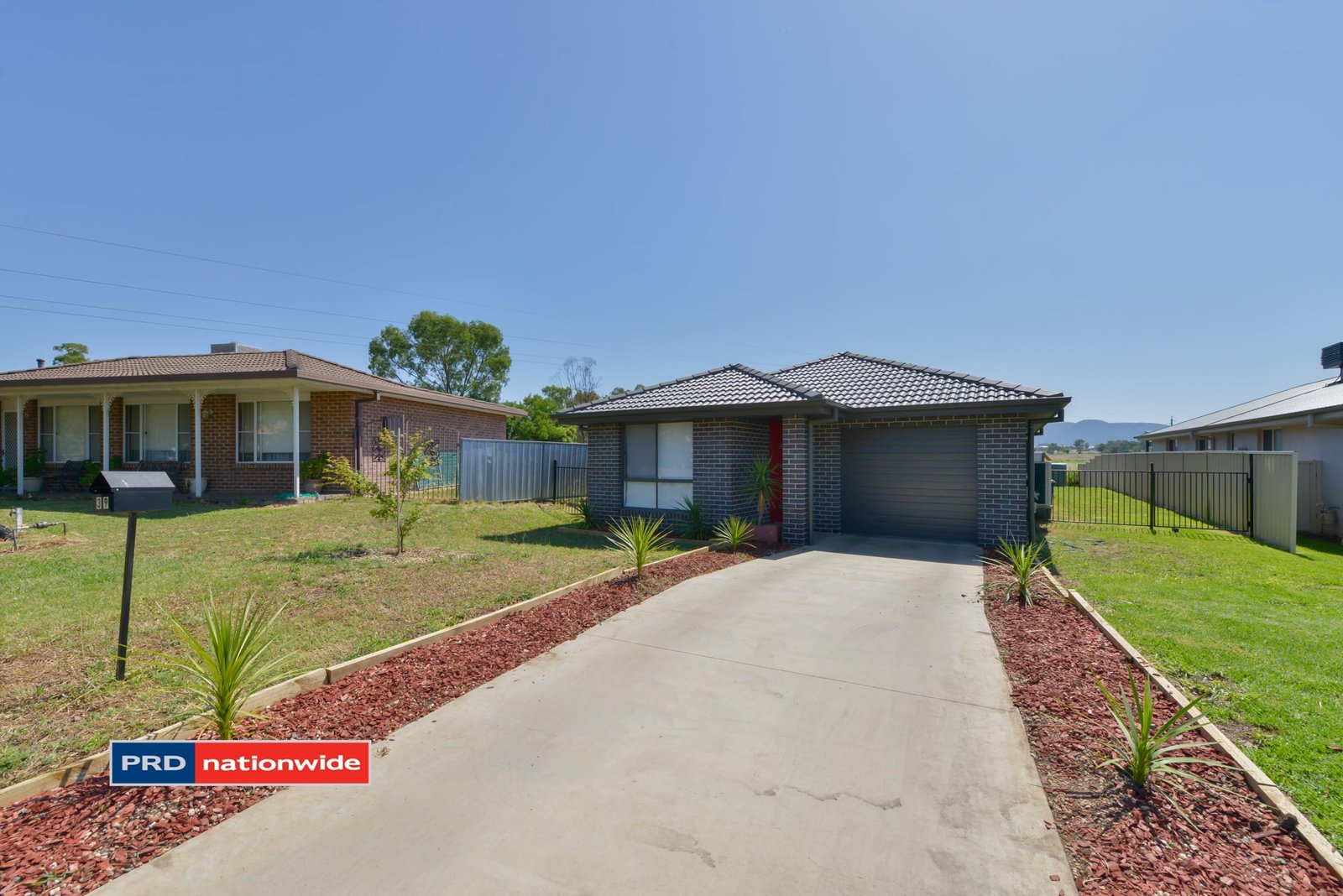 39 Nowland Crescent TAMWORTH 11