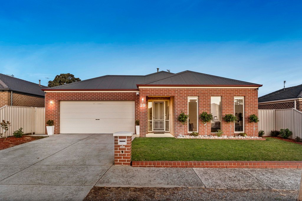 39 Orion Street SEBASTOPOL 1