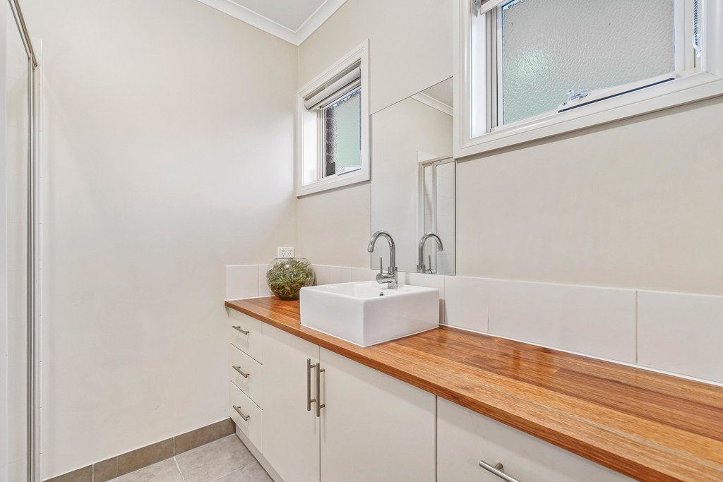 39 Orion Street SEBASTOPOL 10