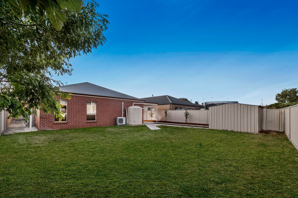 39 Orion Street SEBASTOPOL 15