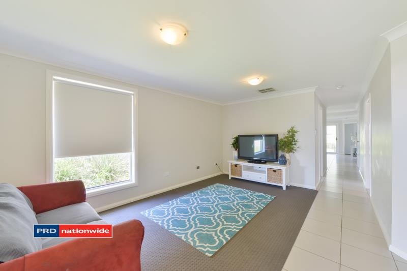 39 Orley Drive TAMWORTH 2