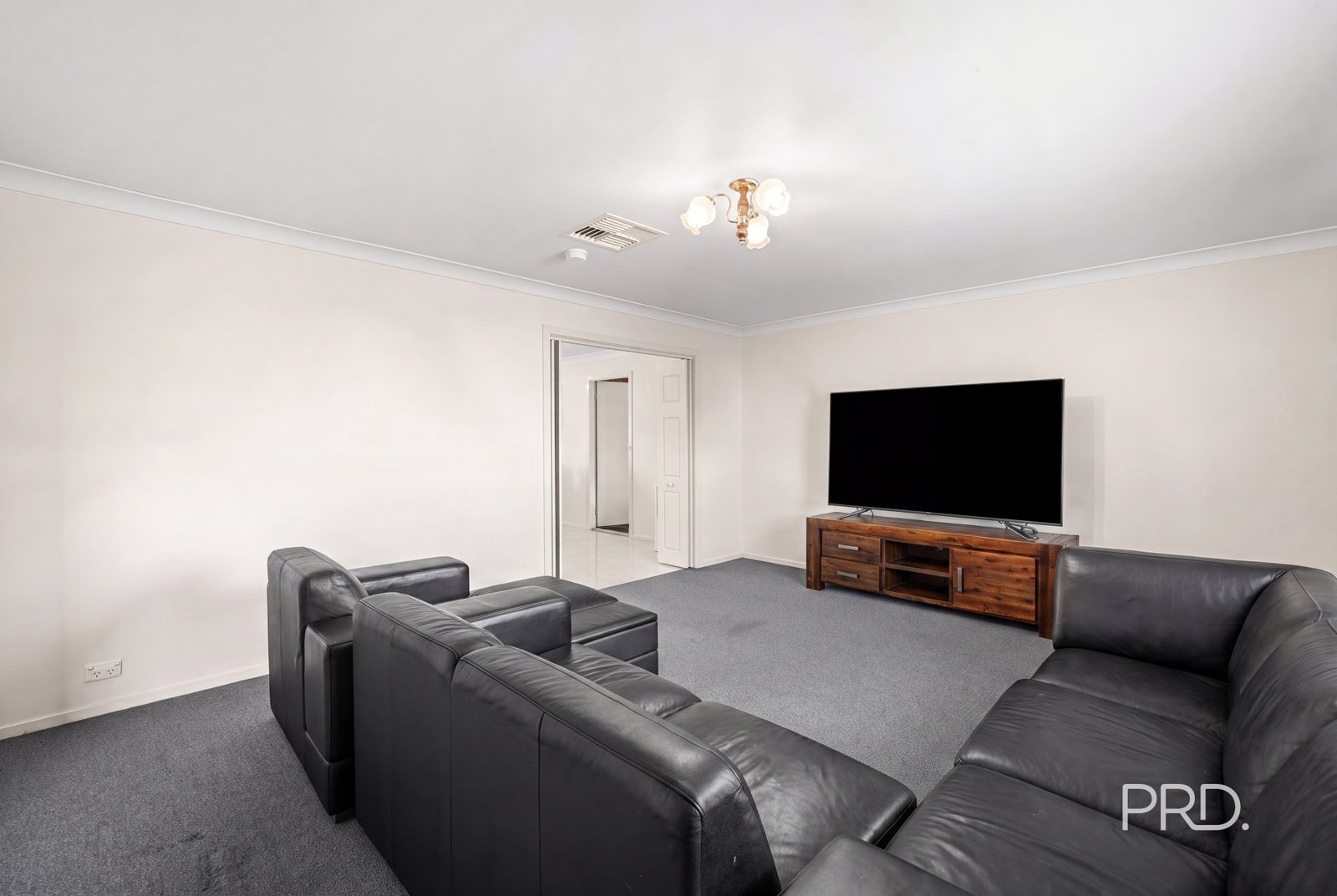 39 Overdale Drive BOURKELANDS 2