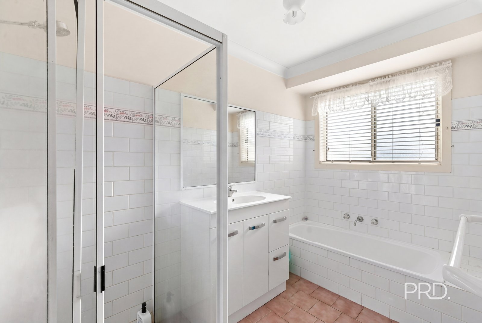 39 Overdale Drive BOURKELANDS 12