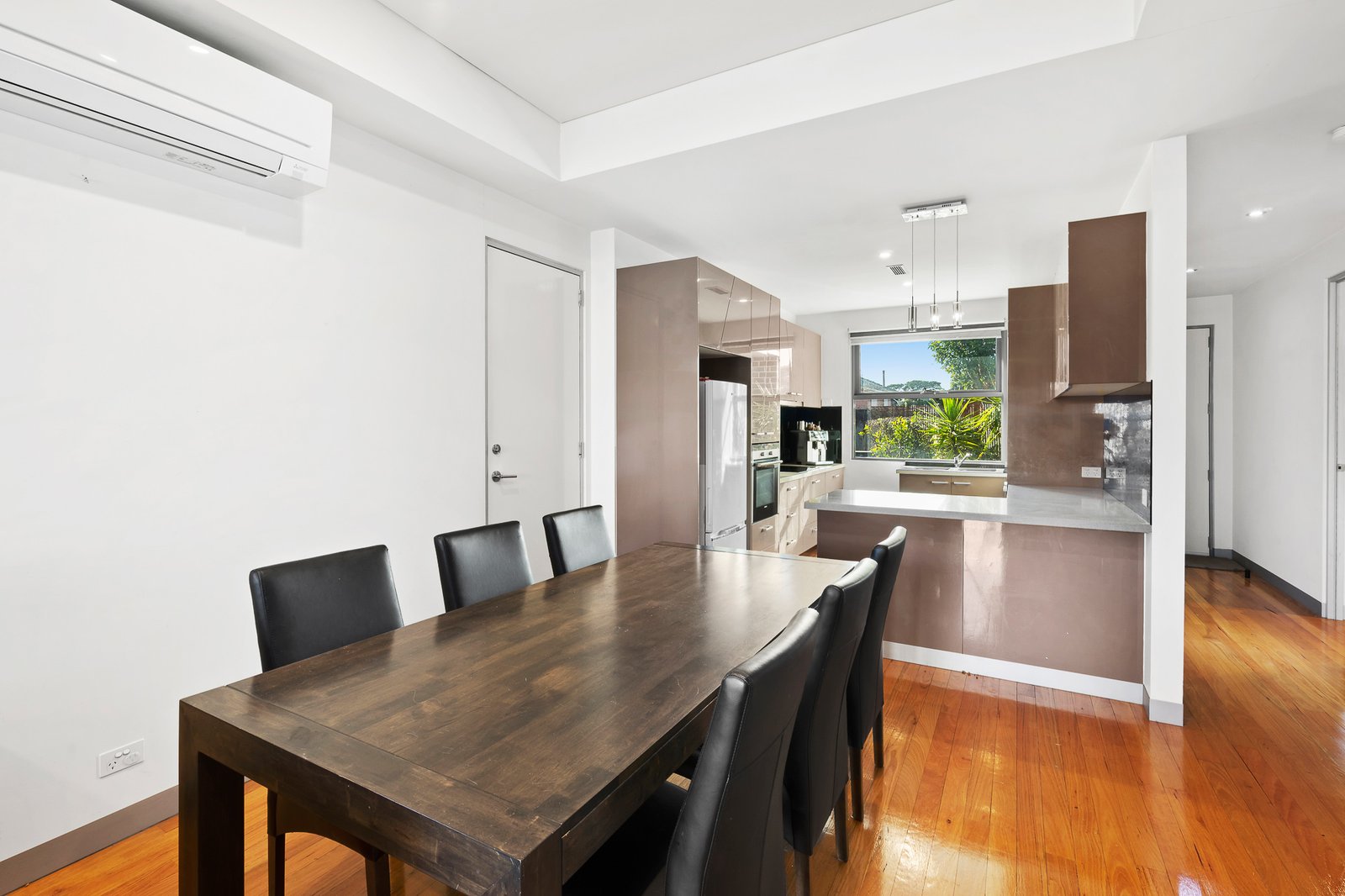 Gallery: 39 Palm Beach Crescent