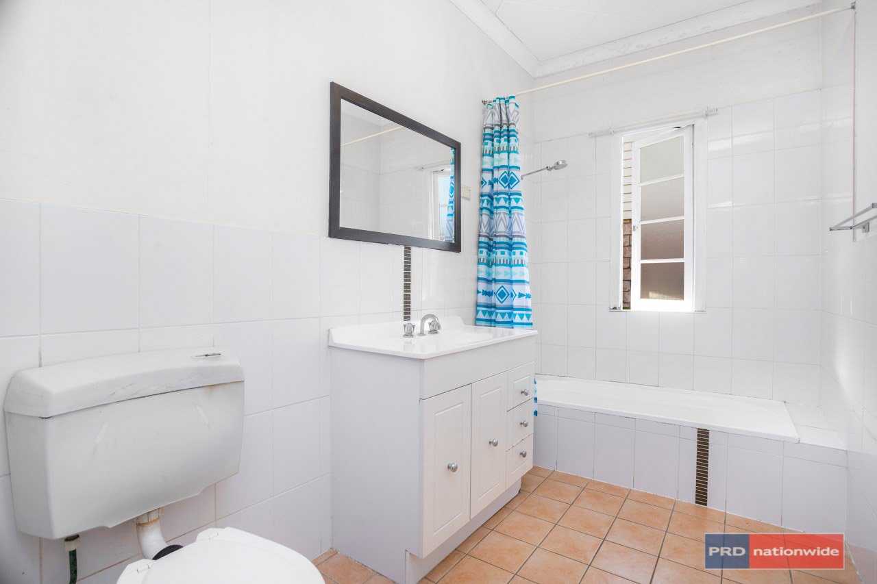 39 Parker Avenue NORTHGATE 8