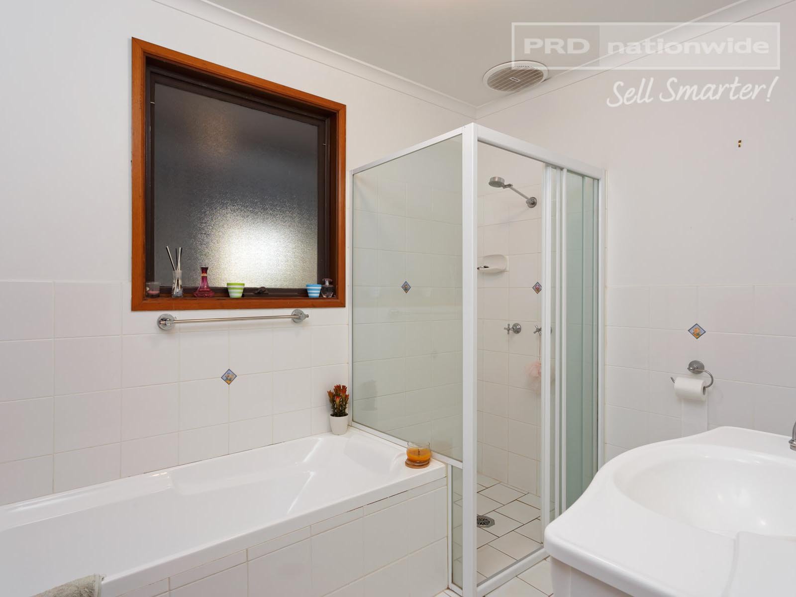 39 Pugsley Avenue ESTELLA 8