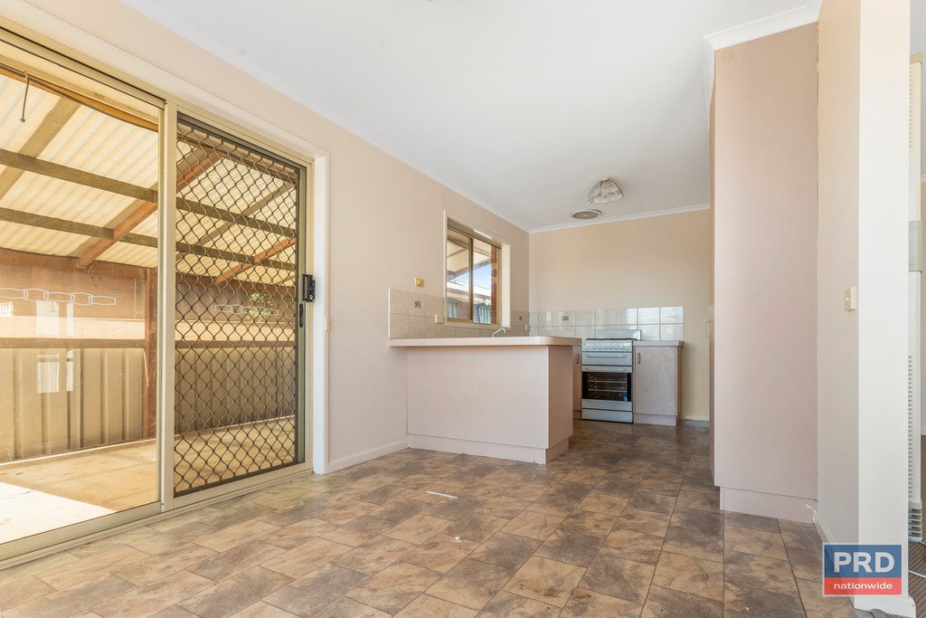 39 Queen Street KANGAROO FLAT 3