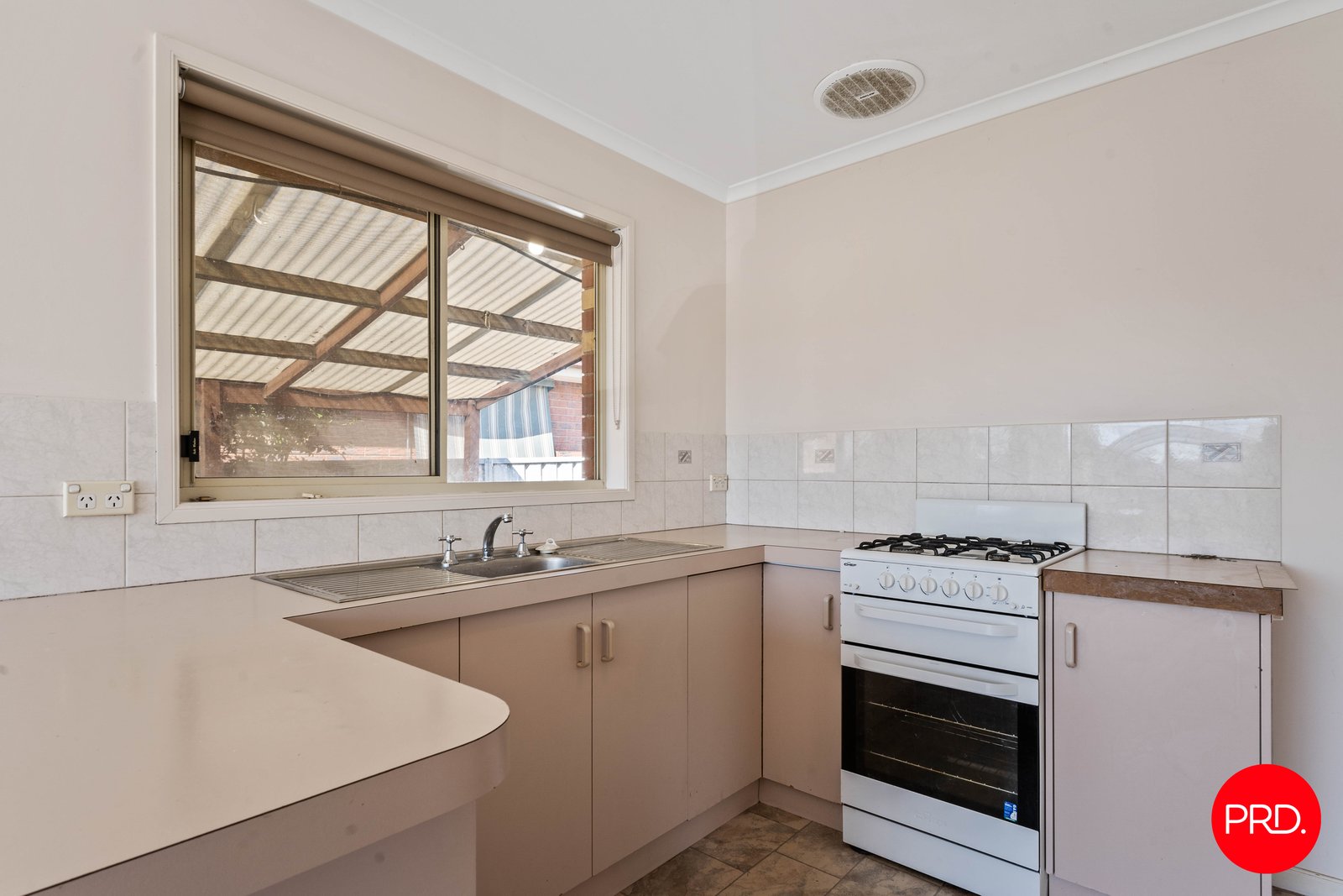 39 Queen Street KANGAROO FLAT 3
