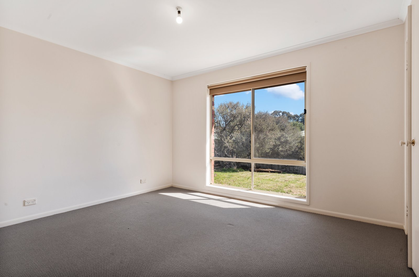 39 Queen Street KANGAROO FLAT 5