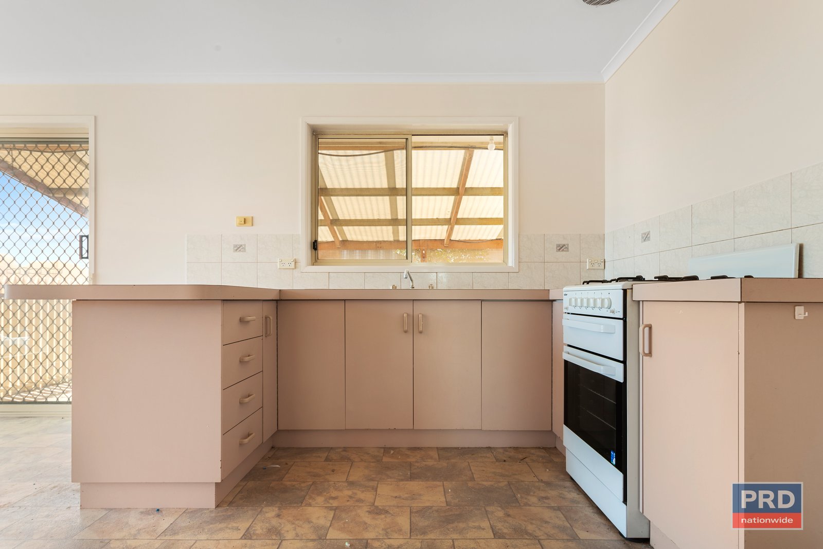 39 Queen Street KANGAROO FLAT 3