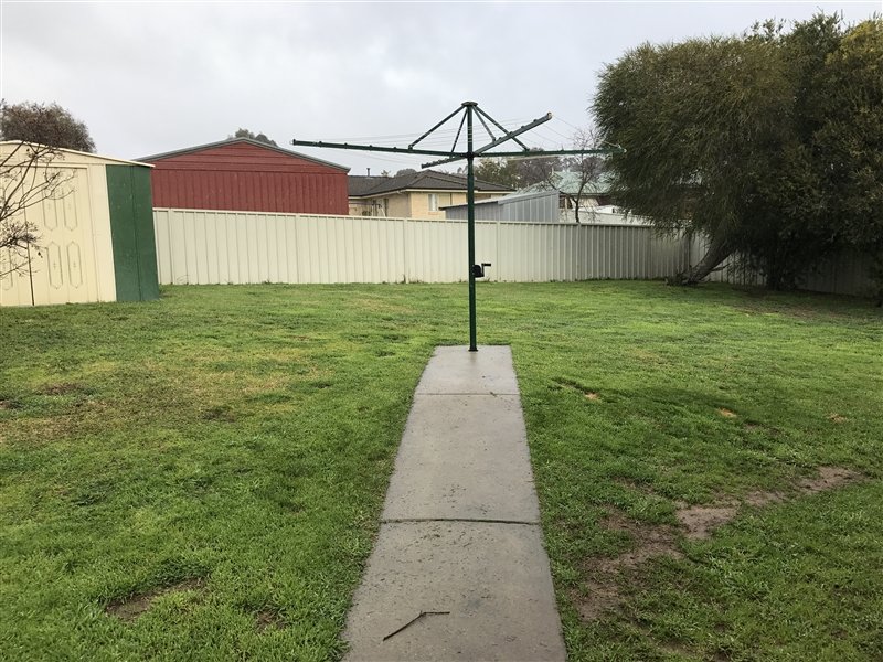 39 Queen Street KANGAROO FLAT 8