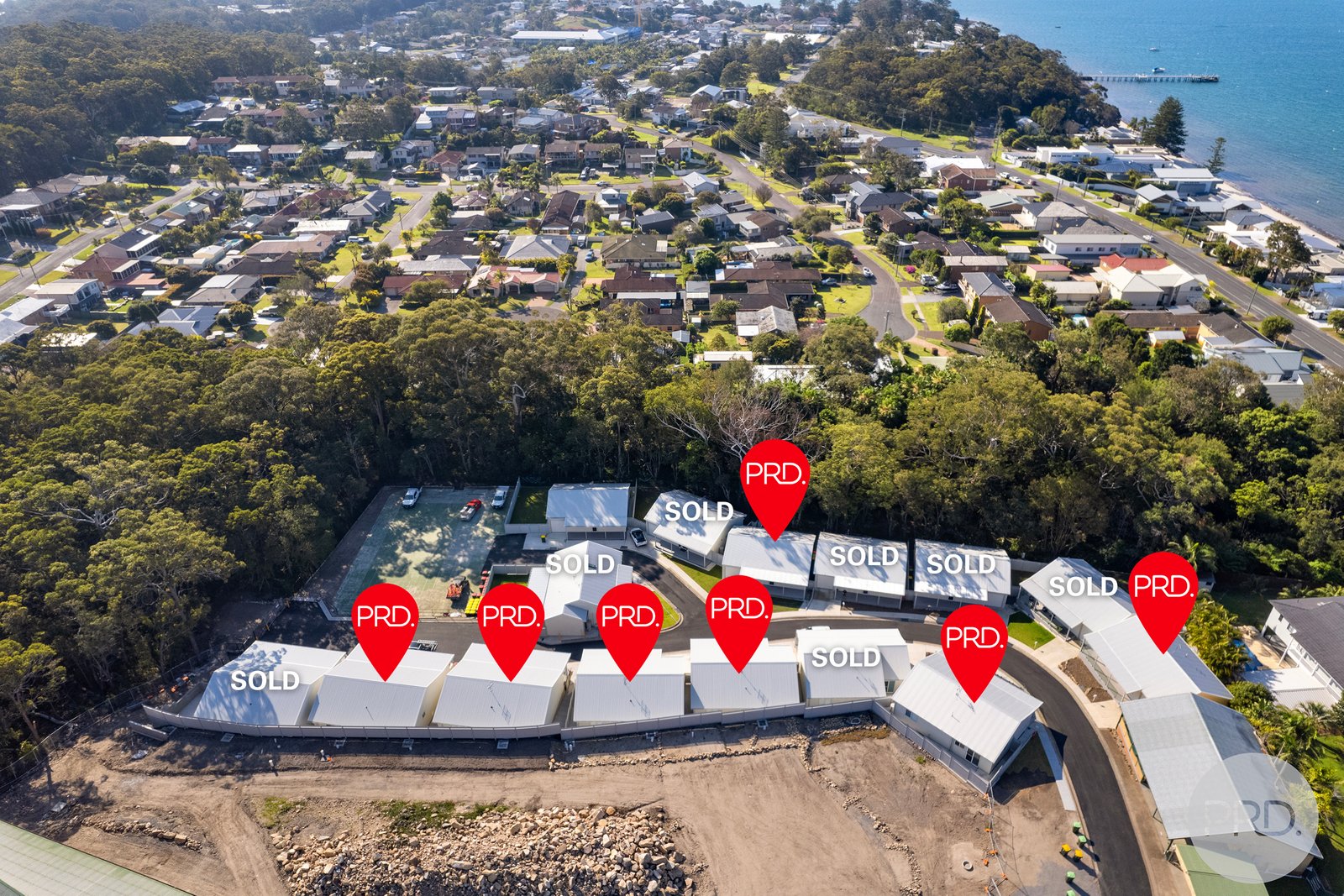 39 Ridgeview Drive, (off Fleet Street)  SALAMANDER BAY 15