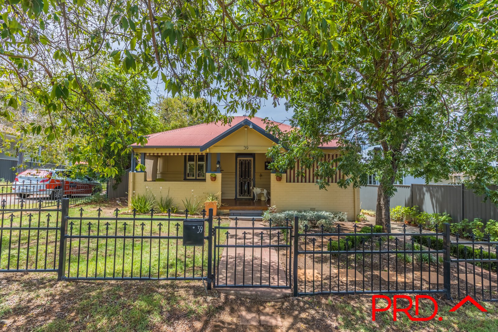 39 Roderick Street TAMWORTH 1