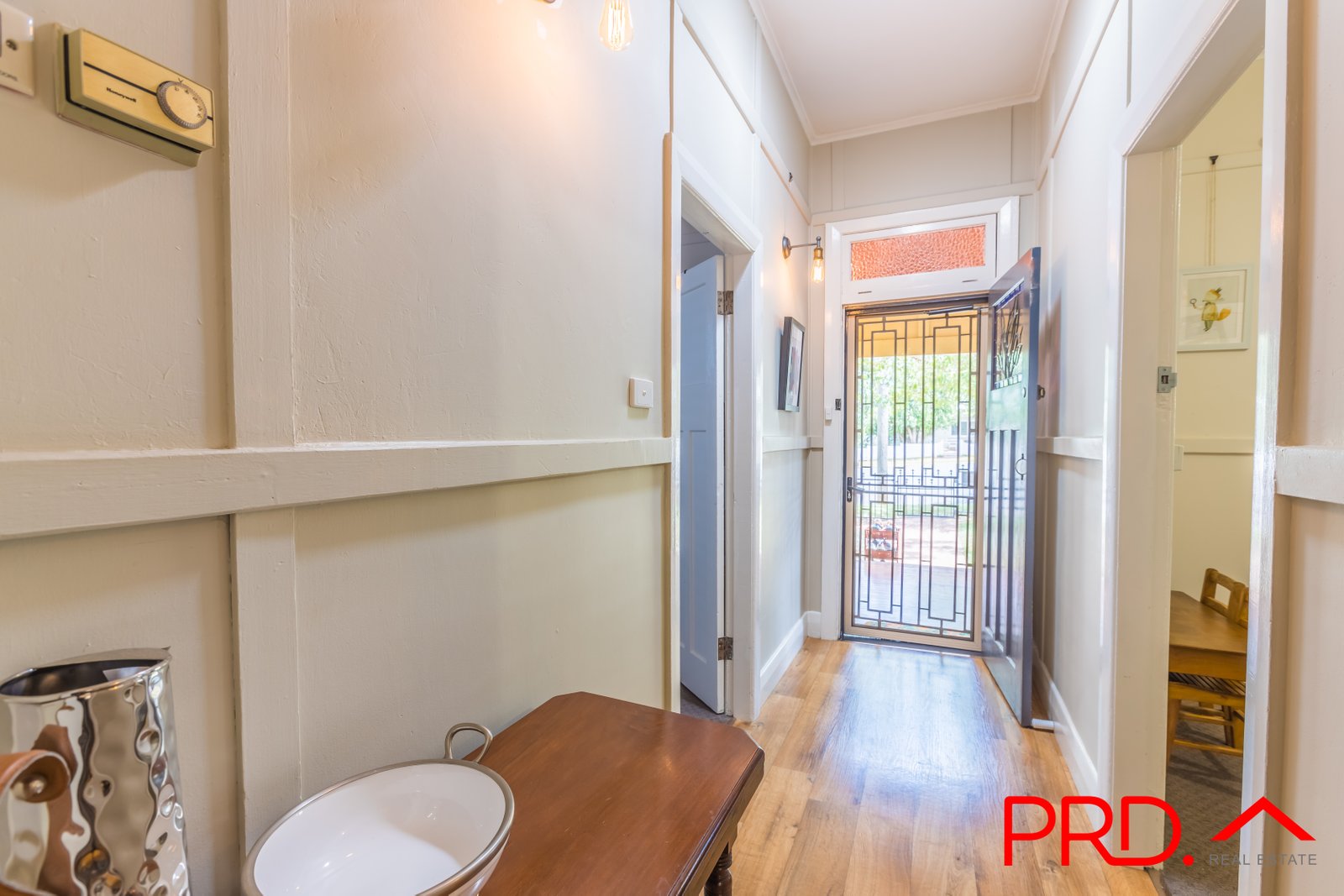 39 Roderick Street TAMWORTH 4