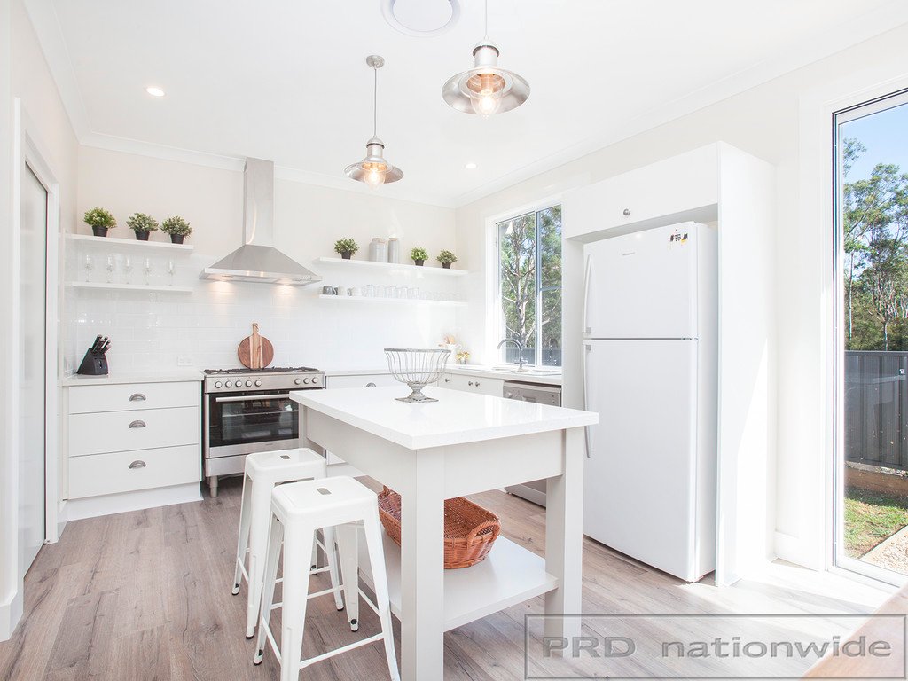 39 Rugby St  ELLALONG 13