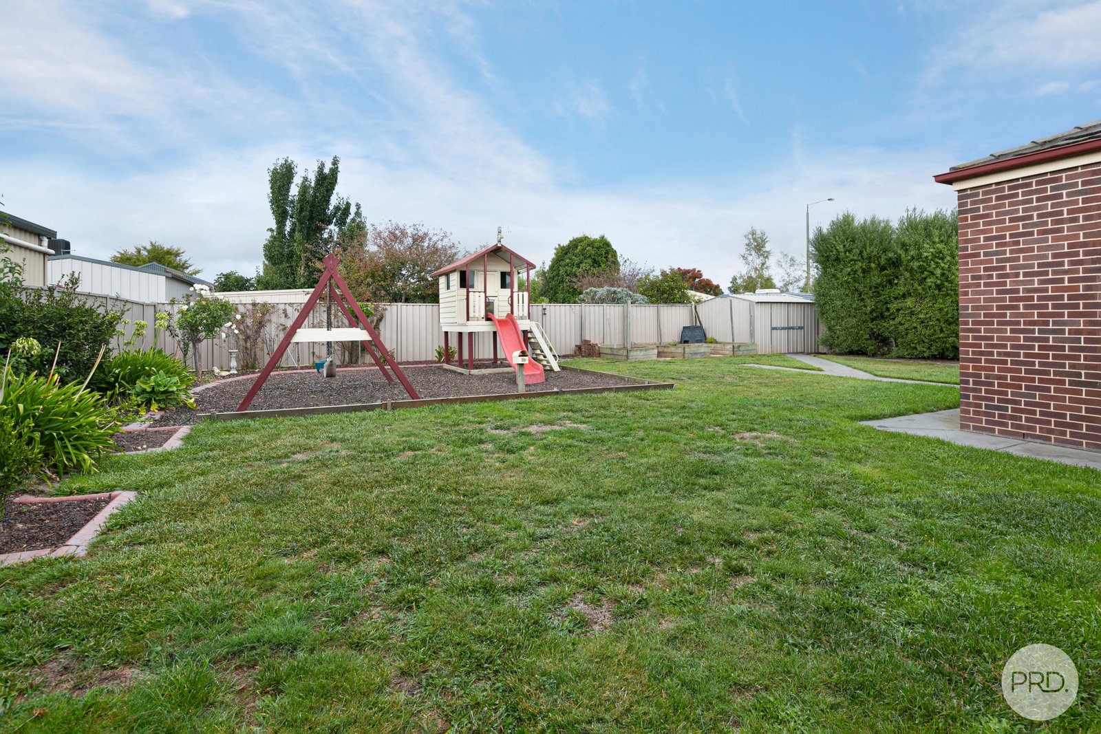 39 Scarborough Crescent ALFREDTON 18