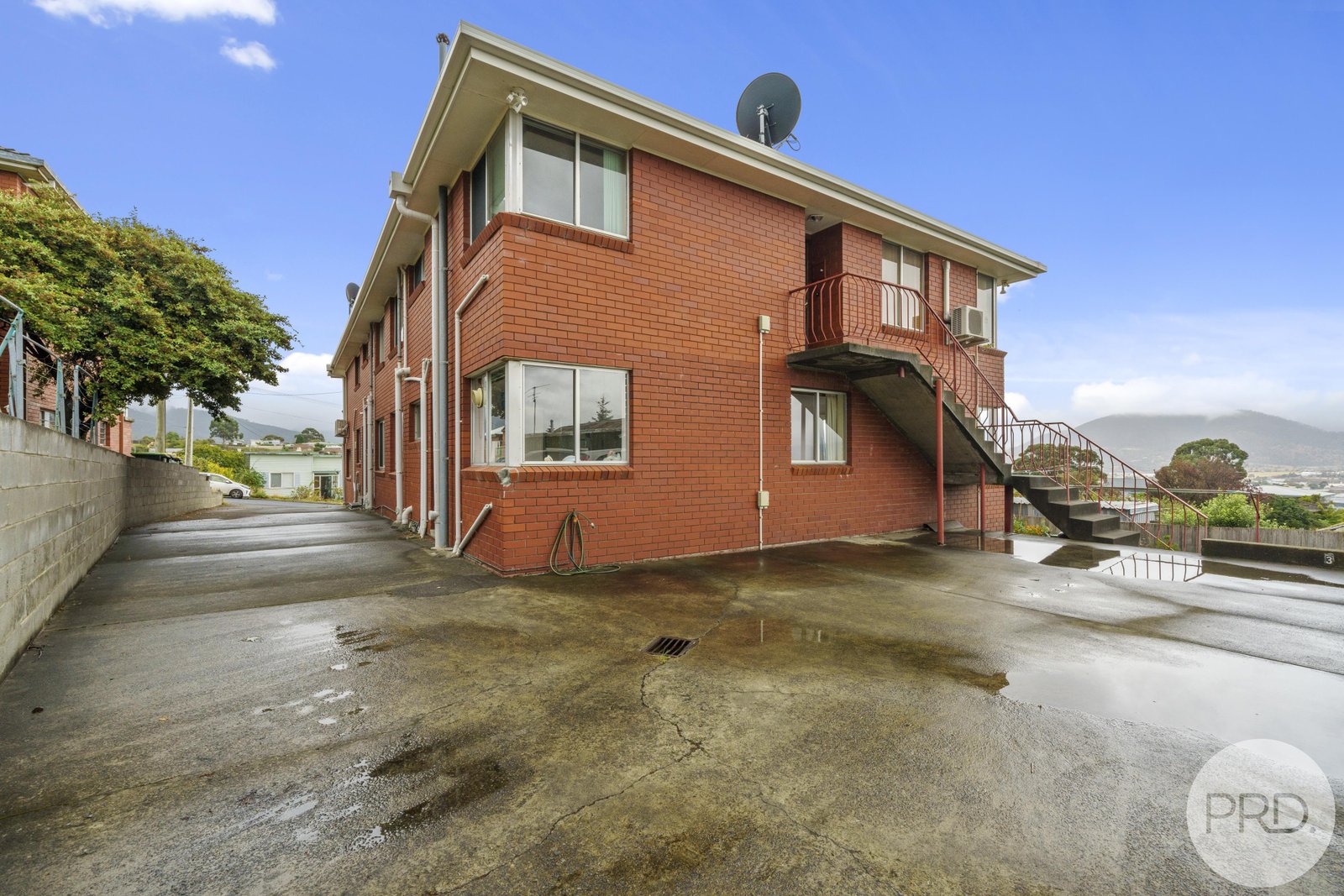 3/9 Seventh Avenue WEST MOONAH 4