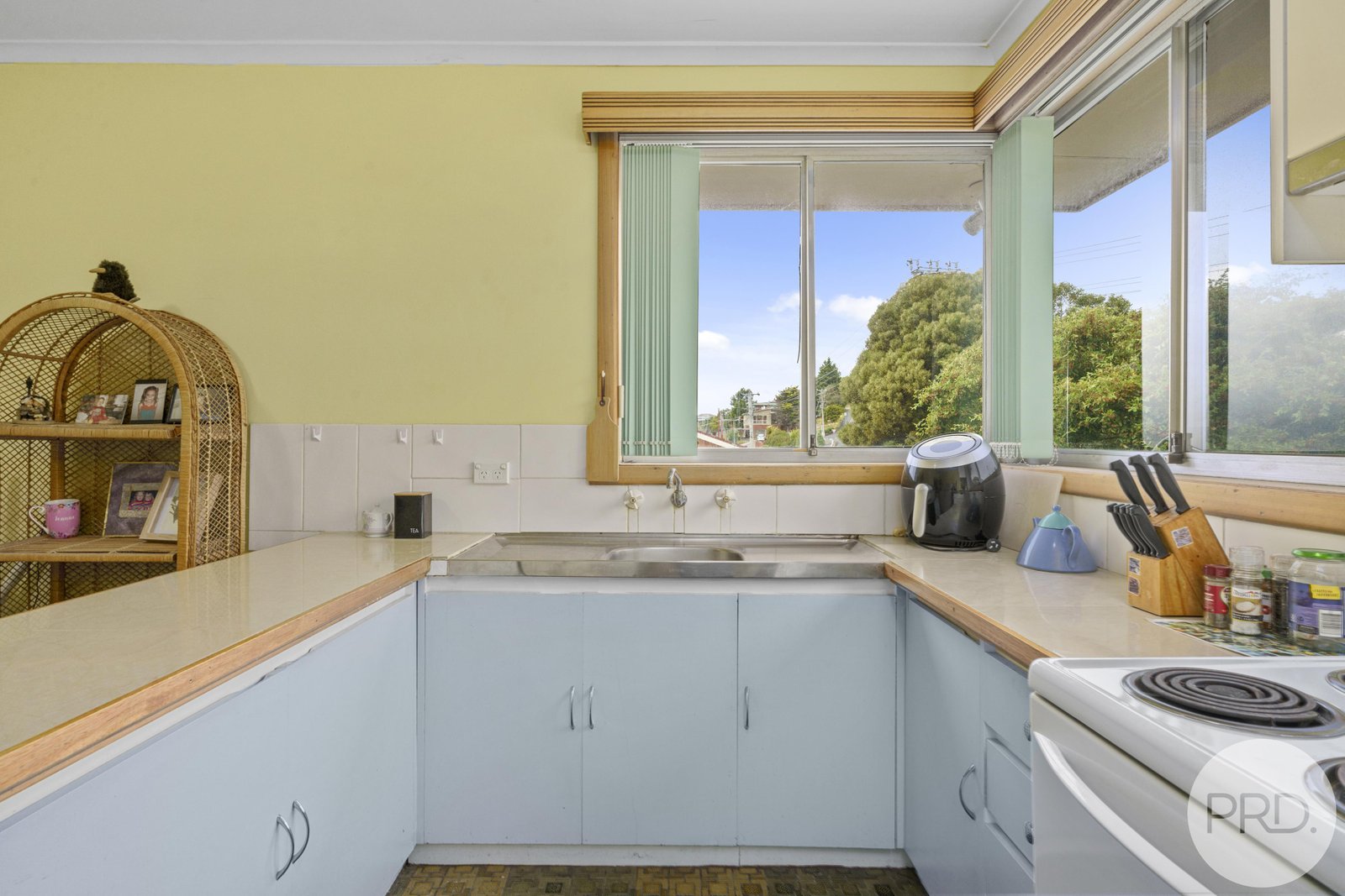 3/9 Seventh Avenue WEST MOONAH 7