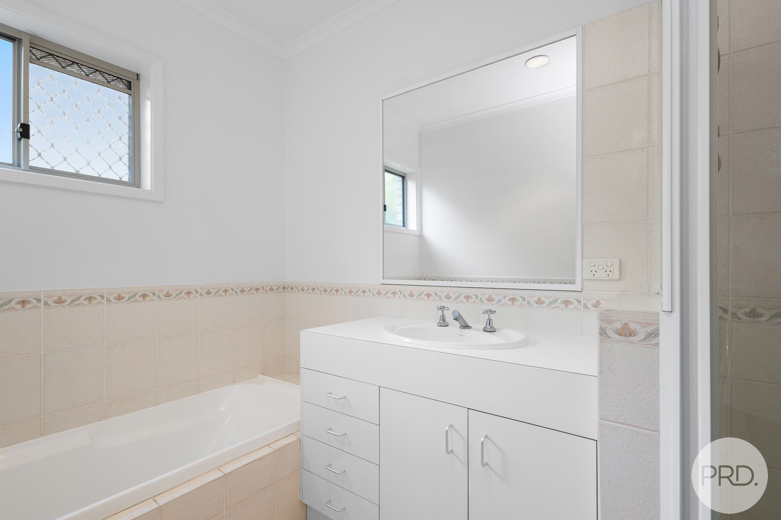 3/9 Shoal Bay Avenue SHOAL BAY 16