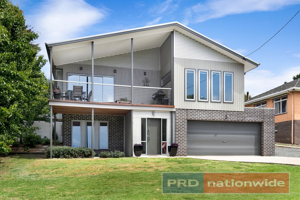 39 Simpson Street BALLAN 2