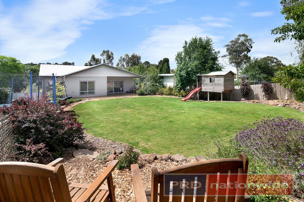 39 Simpson Street BALLAN 11