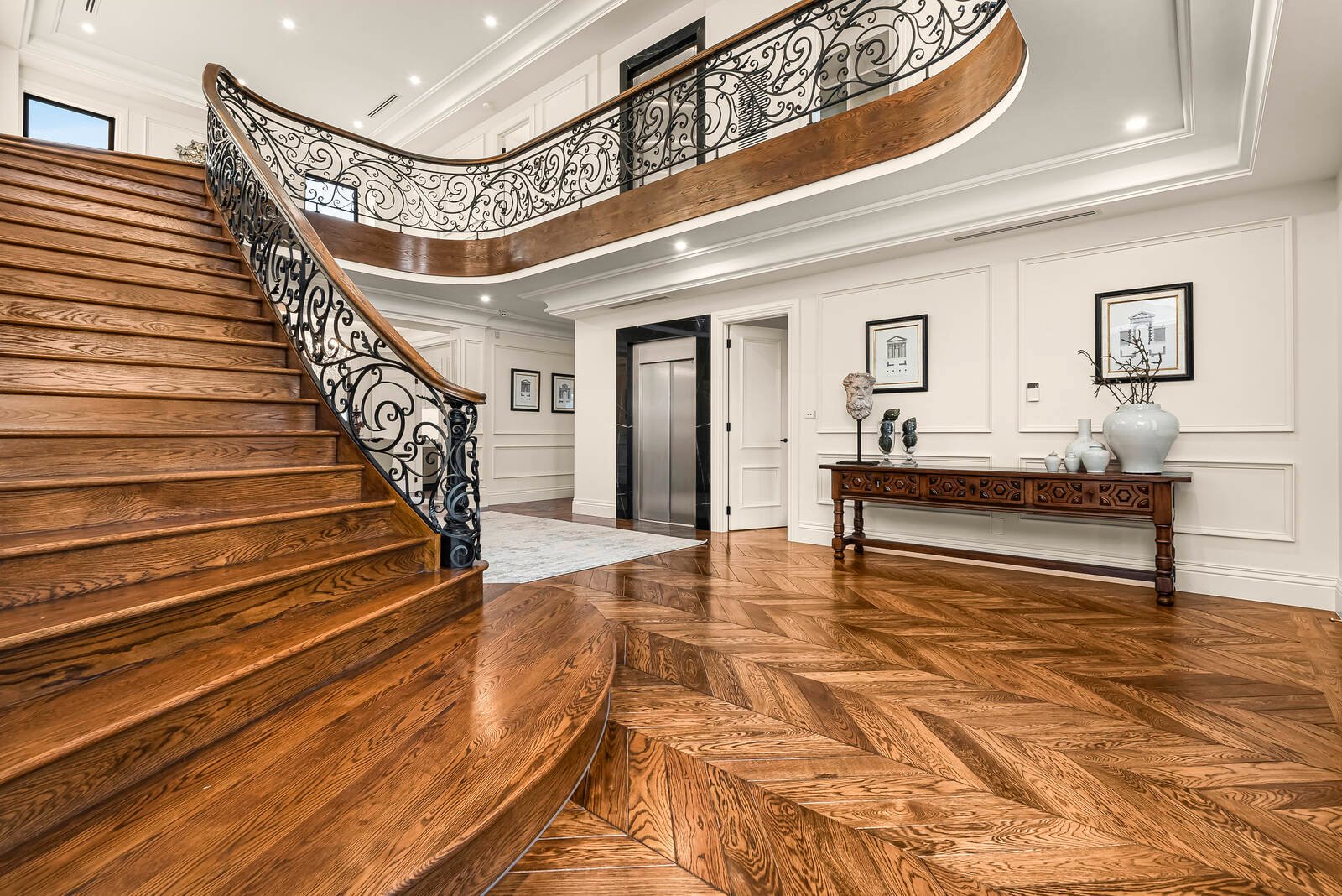 Real Estate and Property in 39 Stephens Street, Balwyn North, VIC