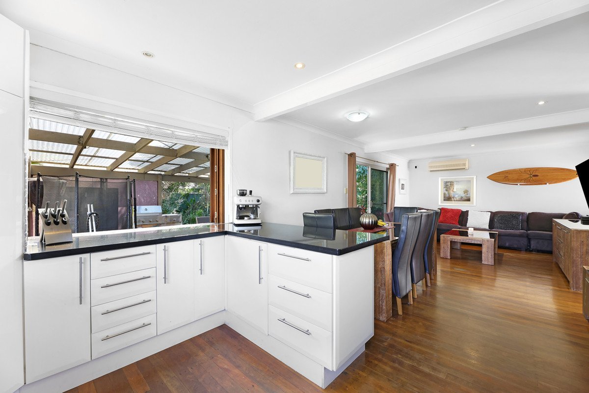 39 Tawarri Crescent Burleigh Heads 6