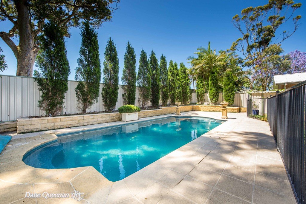 39 The Breakwater  CORLETTE 4