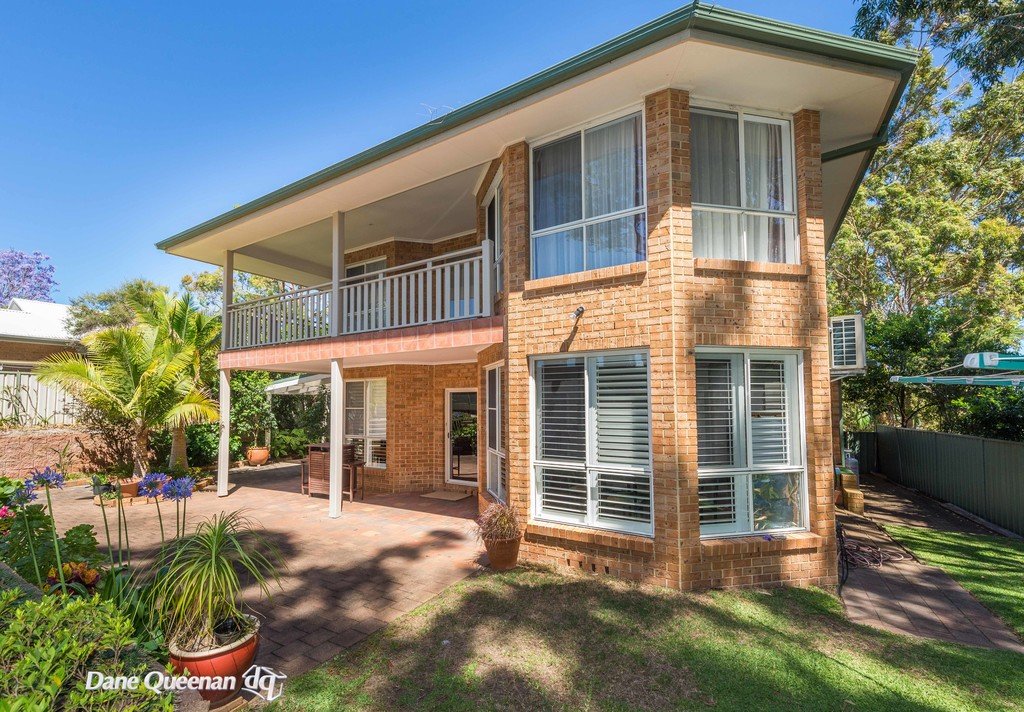 39 The Breakwater  CORLETTE 14