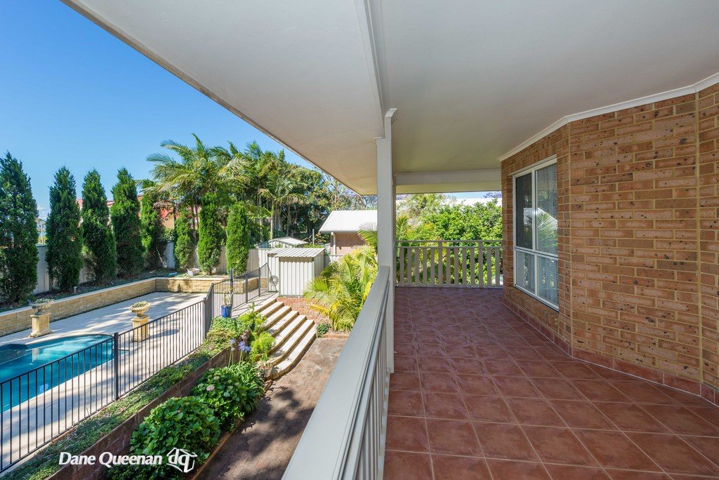 39 The Breakwater  CORLETTE 25